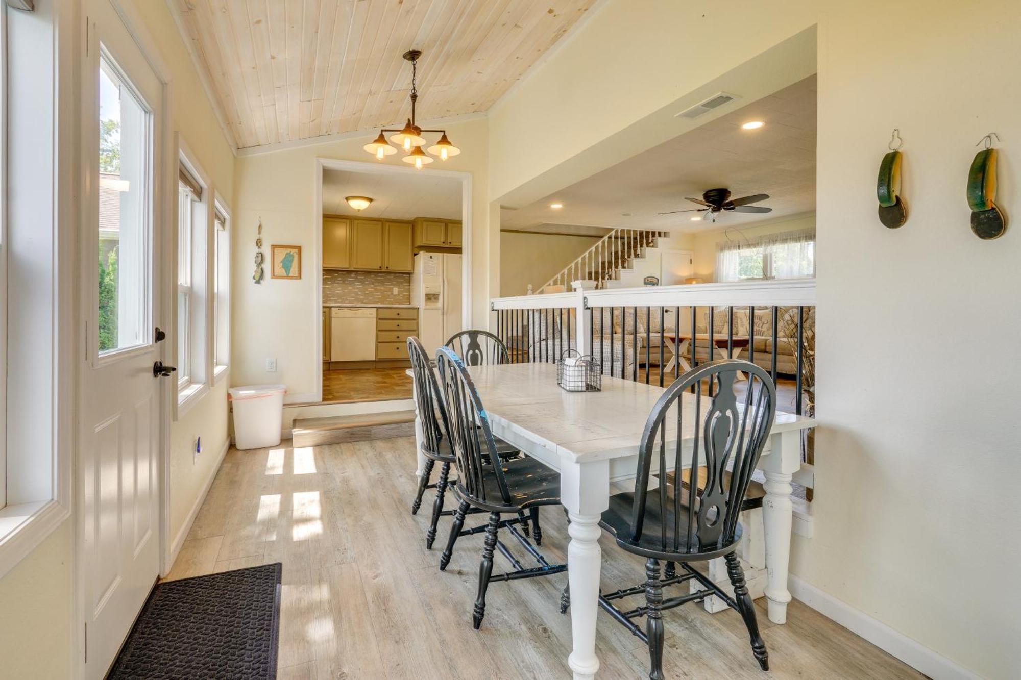Howe Retreat With Fire Pit And Private Boat Dock! מראה חיצוני תמונה