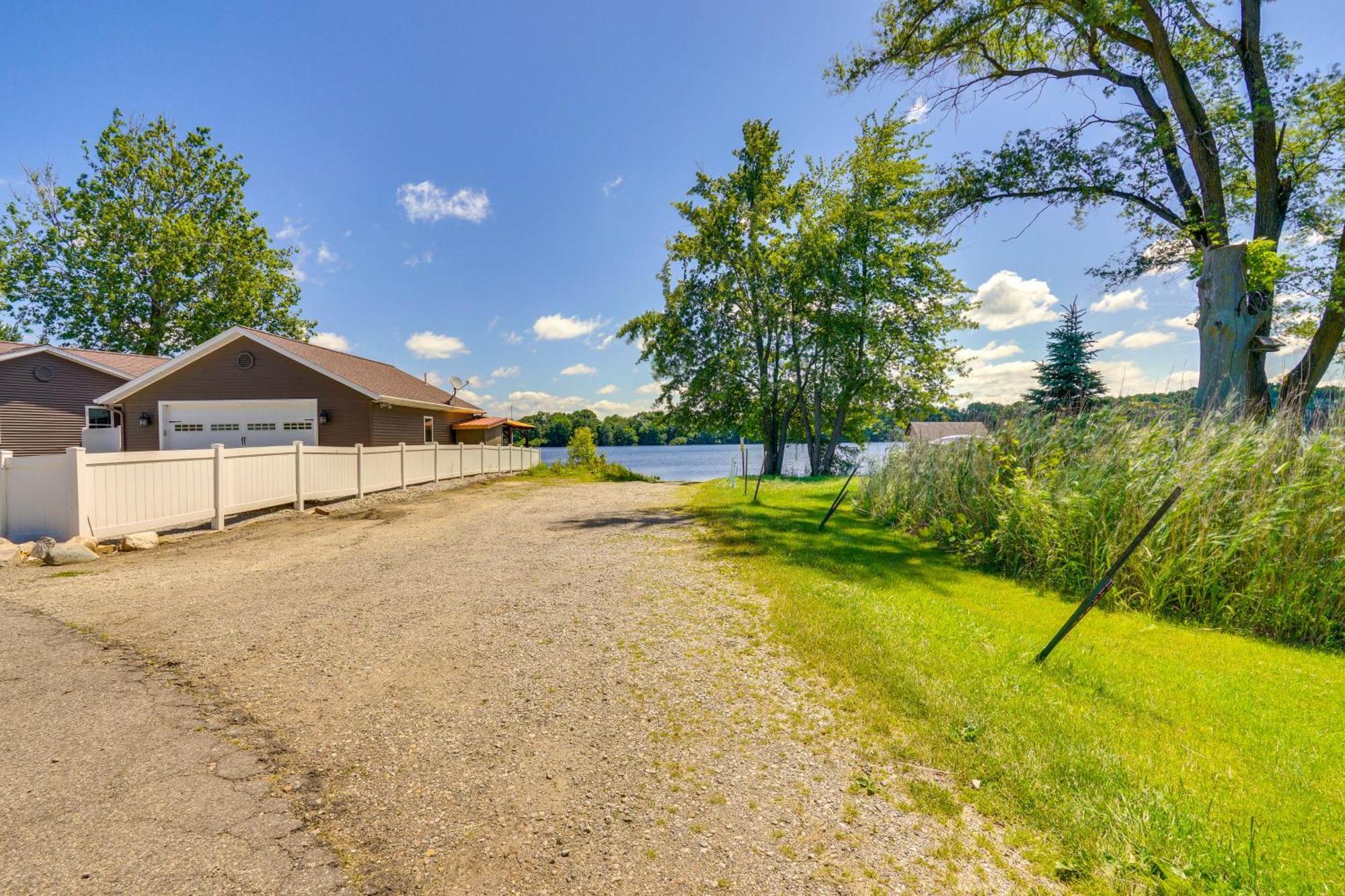 Howe Retreat With Fire Pit And Private Boat Dock! מראה חיצוני תמונה